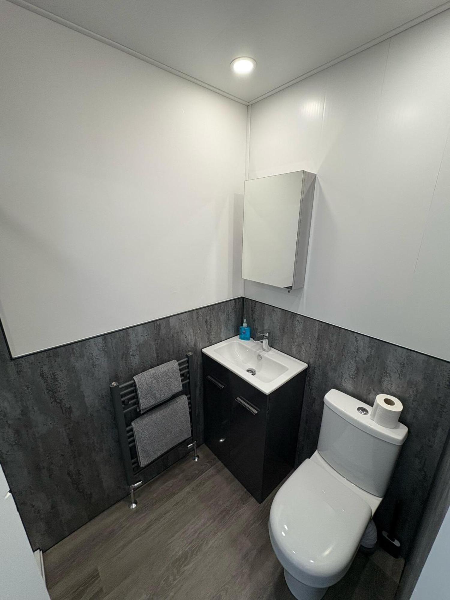 הורנסי Ashburnam Guest House מראה חיצוני תמונה